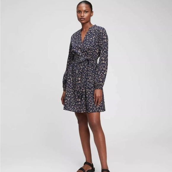 GAP Dresses & Skirts - Gap Tie-Belt Print Dress Navy XS NWT